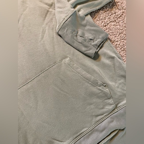 All in motion sweatshirt size L10-12 - Picture 2 of 3